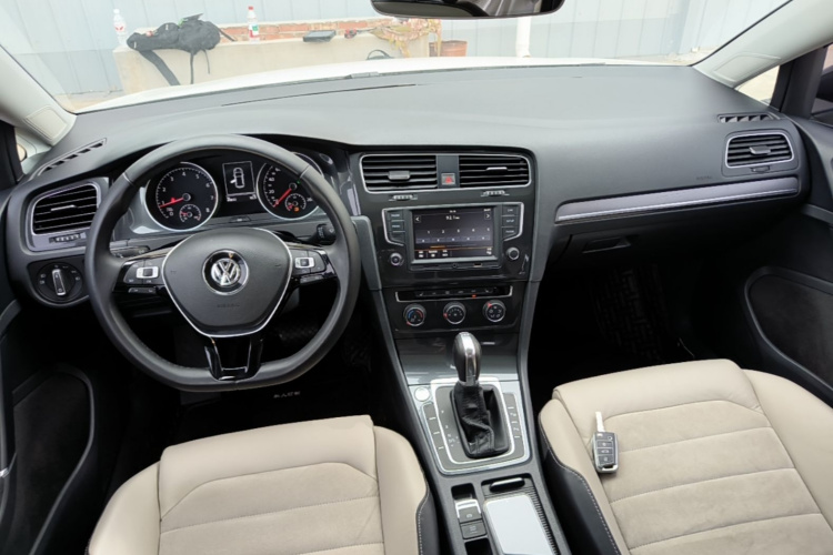 Volkswagen Golf 2017 #10 Volkswagen Golf 2017 car image #10