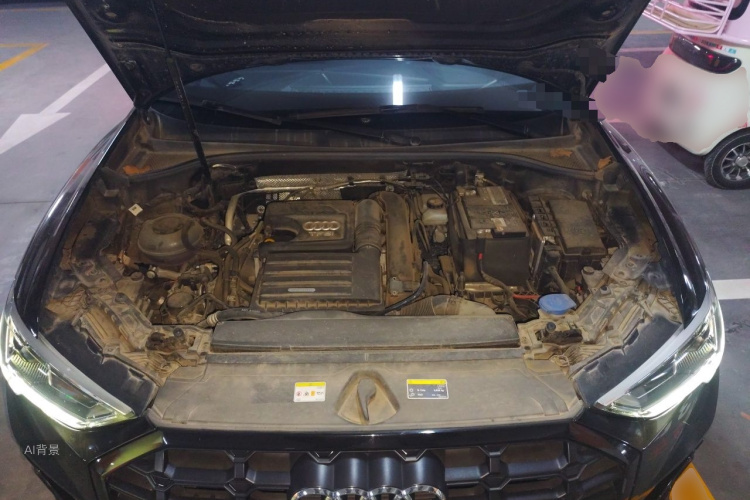 Audi Q3 2022 car image #22