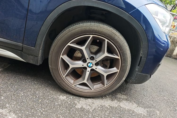 BMW X1 2019 car image #9