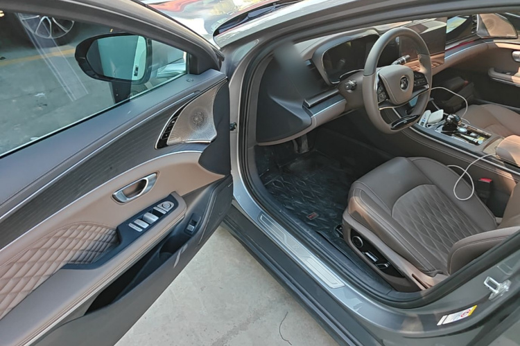 BYD Han 2022 image de voiture #16