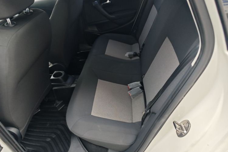 Volkswagen Polo 2017 #17 Volkswagen Polo 2017 car image #17