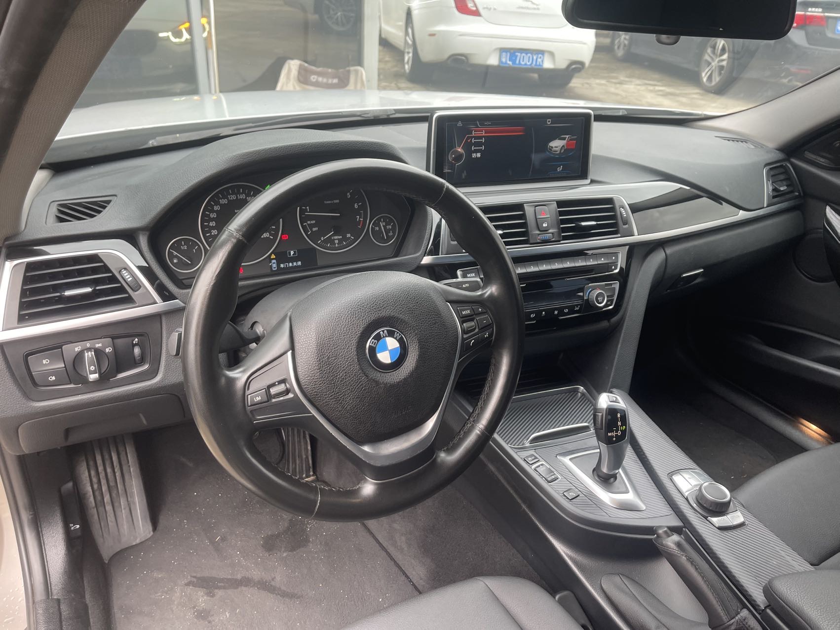 BMW 3 Series 2017 #4 BMW 3 Series 2017 car image #4