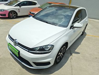 Volkswagen Golf 2017 car image 