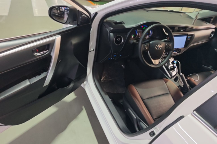 Toyota Corolla Hybird E+ 2022 car image #16