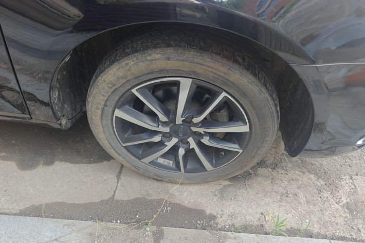 GEELY Emgrand 2019 immagine di auto #6