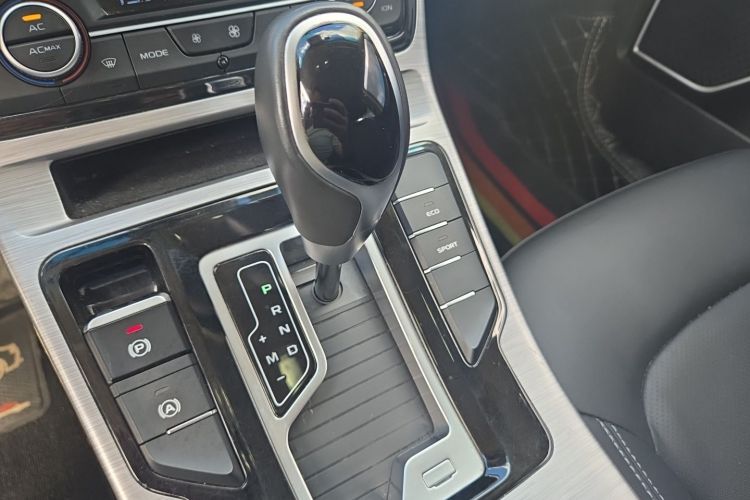 GEELY Emgrand GS 2019 car image #14