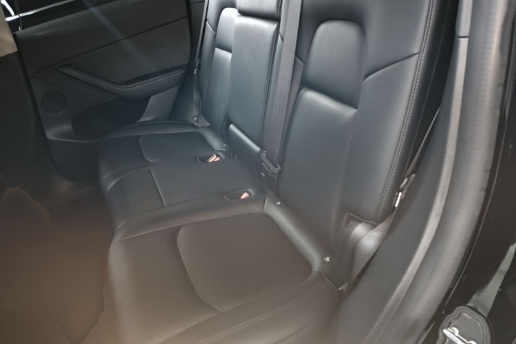 Tesla Model Y 2023 #17 Tesla Model Y 2023 car image #17