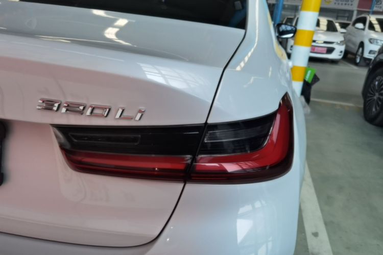 BMW 3 Series 2023 car image #8