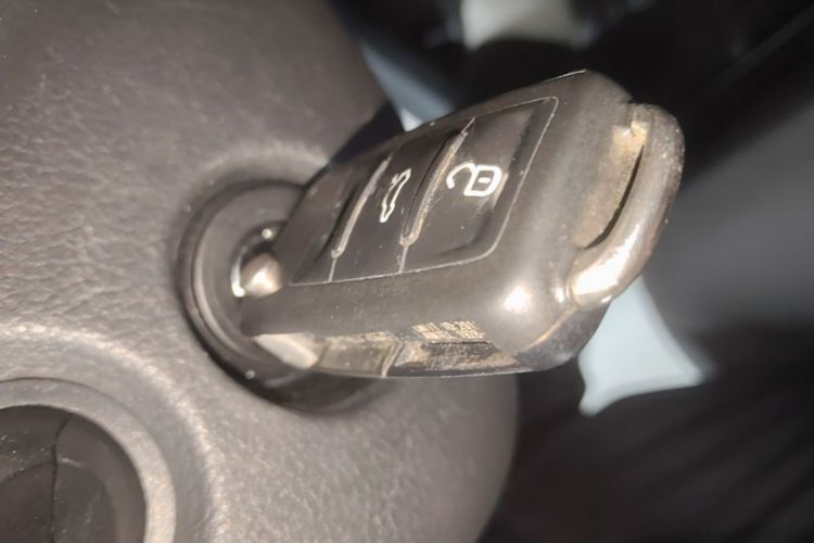 Volkswagen Polo 2019 car image #9