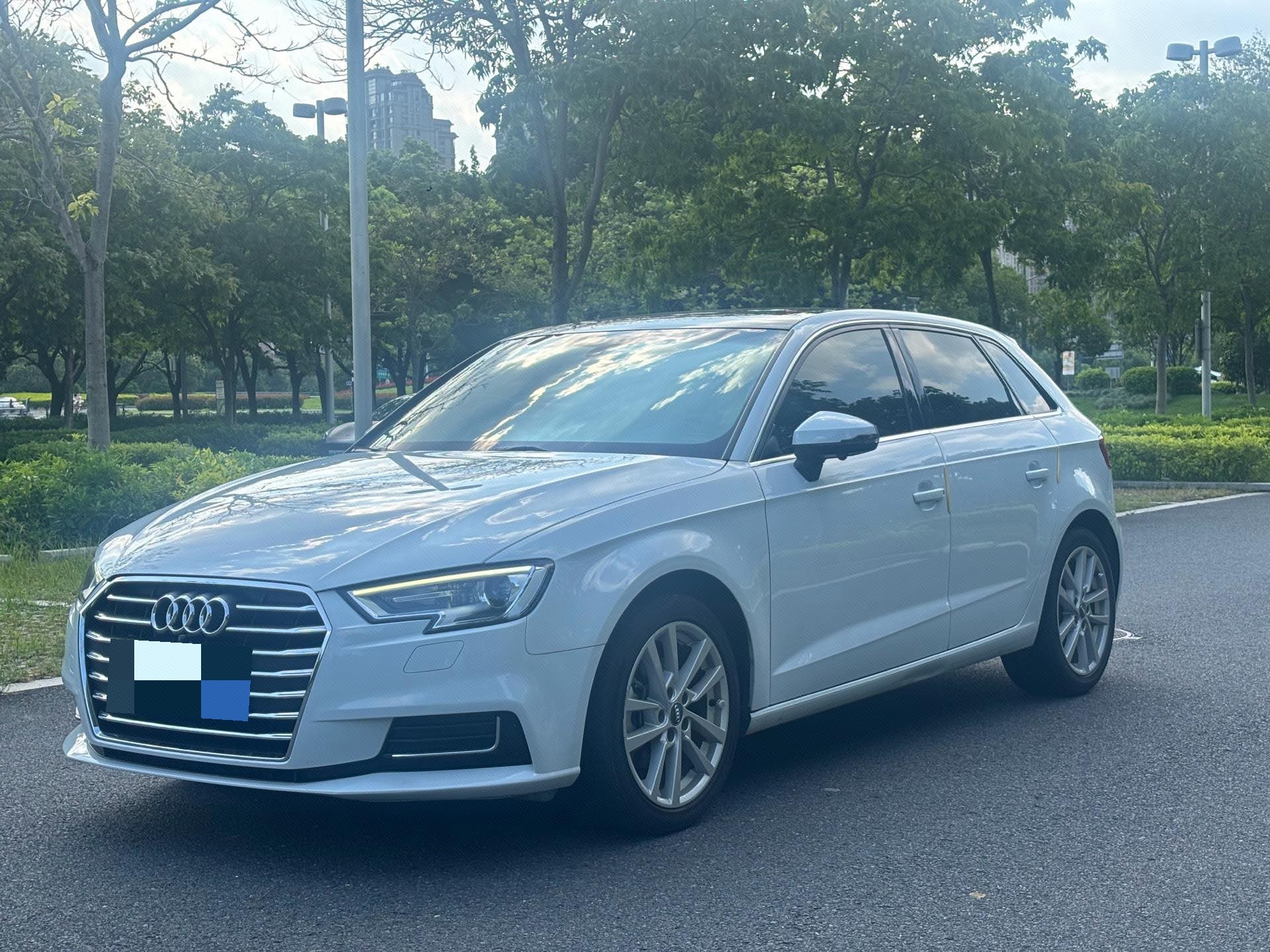 2020 2020 car image