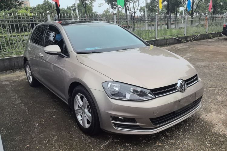 Volkswagen Golf 2015 car image #4