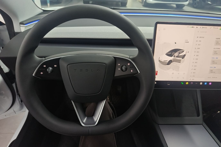 Tesla Model 3 2023 #11 Tesla Model 3 2023 car image #11