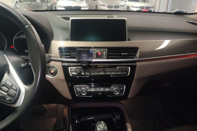 宝马 宝马X1新能源 2019 汽车图片 #25