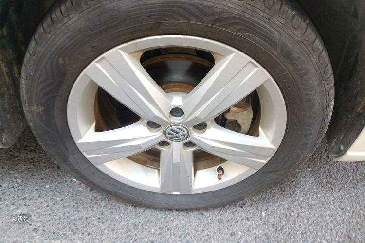 Volkswagen Lavida 2019 car image #9