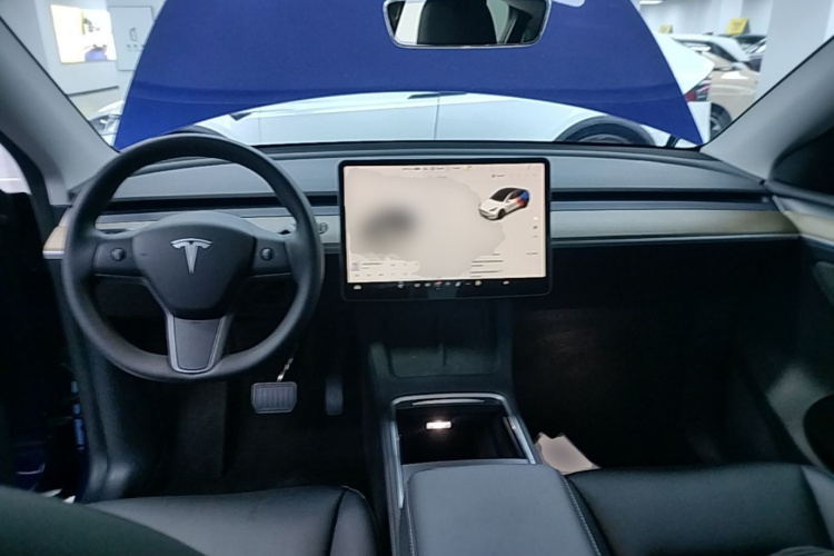 Tesla Model Y 2022 #10 Tesla Model Y 2022 car image #10