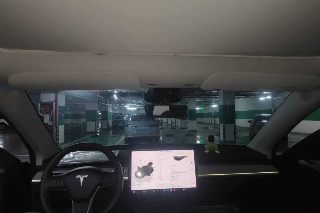 Tesla Model Y 2024 #20 Tesla Model Y 2024 car image #20