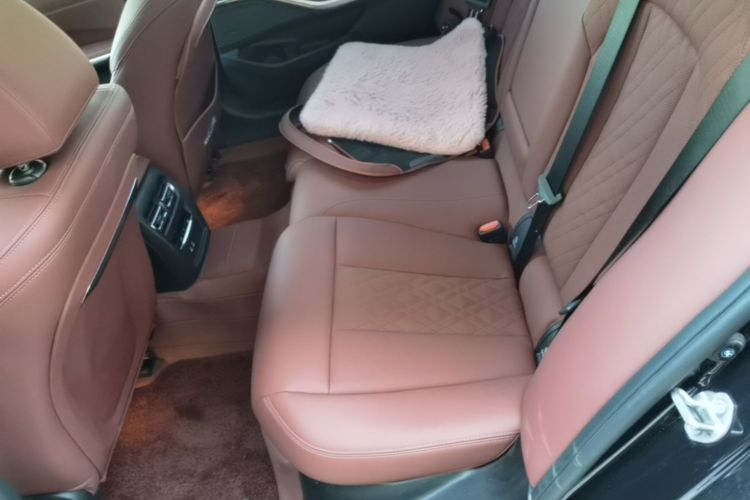 BMW 3 Series 2024 #17 BMW 3 Series 2024 immagine di auto #17