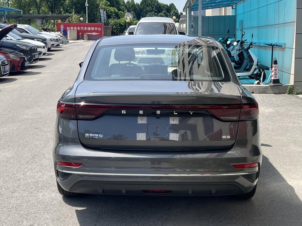 GEELY Emgrand 2026 #5 GEELY Emgrand 2026 car image #5