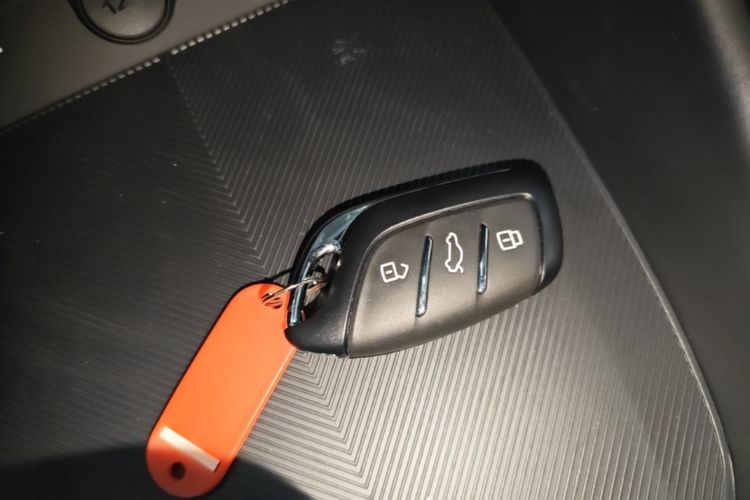 MG 5 2026 #14 MG 5 2026 imagen de coche #14