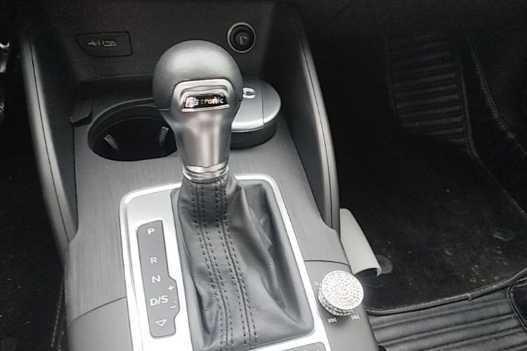 Audi A3 2020 car image #14