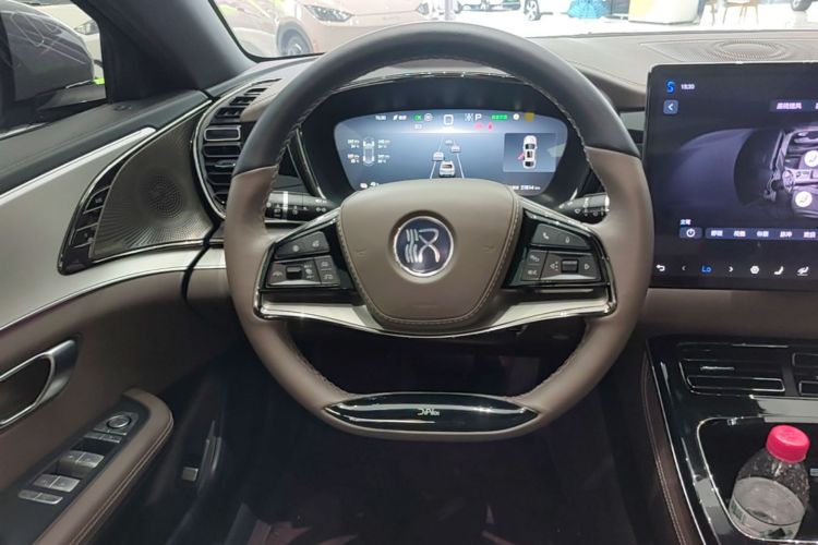 BYD Han 2024 #12 BYD Han 2024 immagine di auto #12
