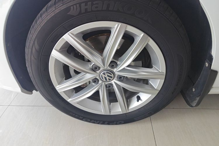 Volkswagen Golf 2019 #9 Volkswagen Golf 2019 car image #9