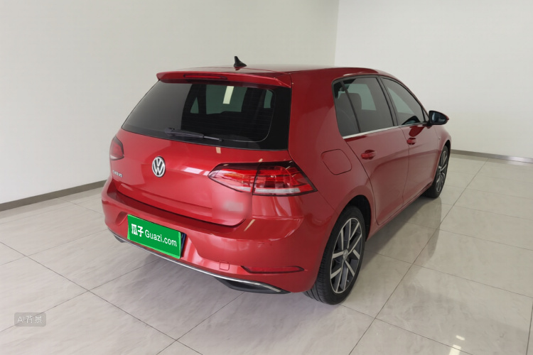 Volkswagen Golf 2020 car image #7