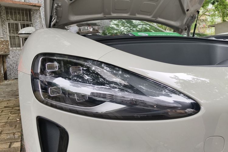 MI SU7 2024 car image #8