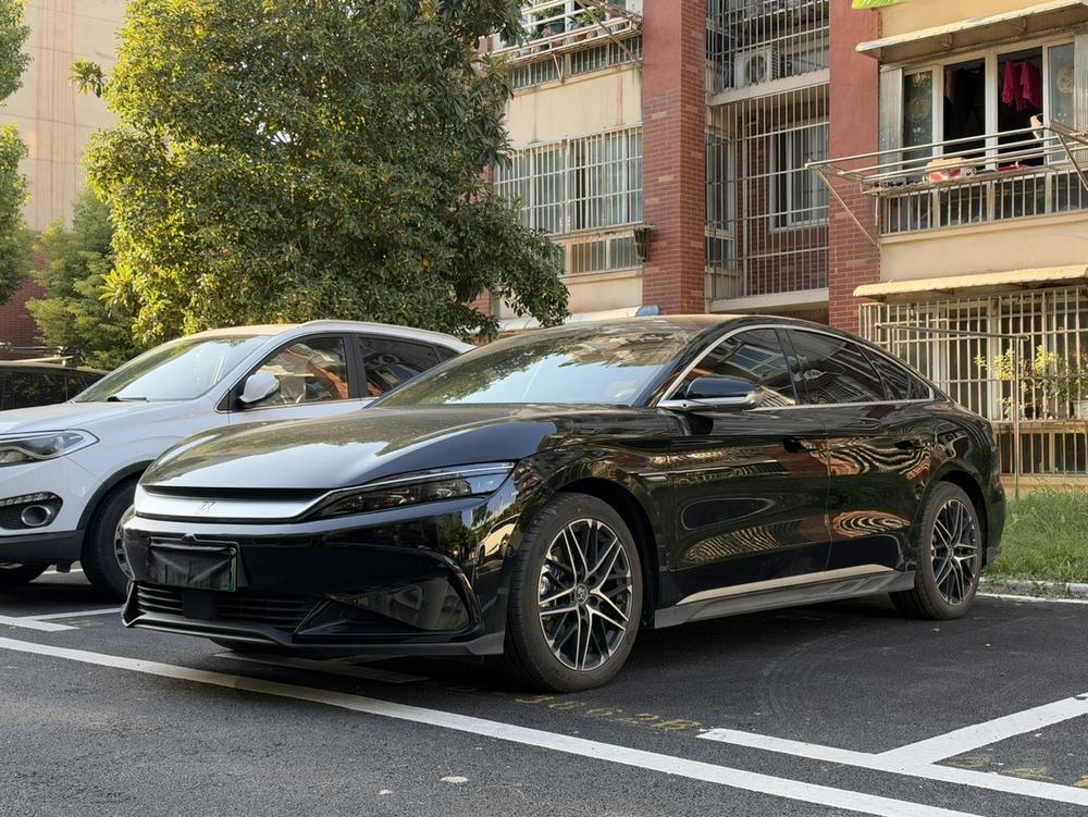 BYD Han 2025 imagen de coche 