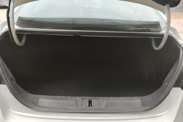 GEELY Emgrand 2022 immagine di auto #19