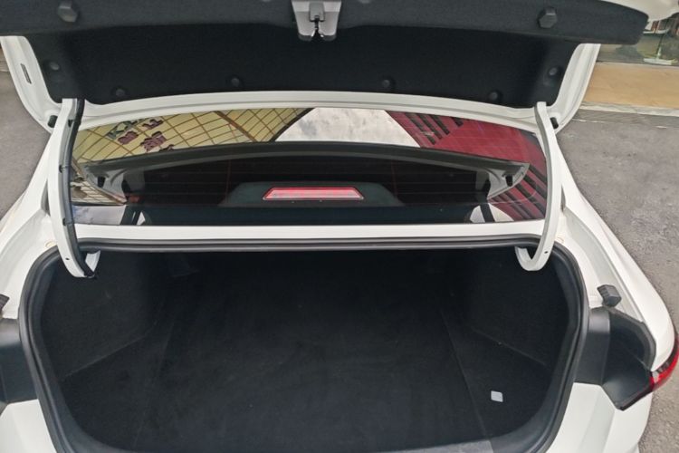 GEELY Emgrand 2023 car image #19