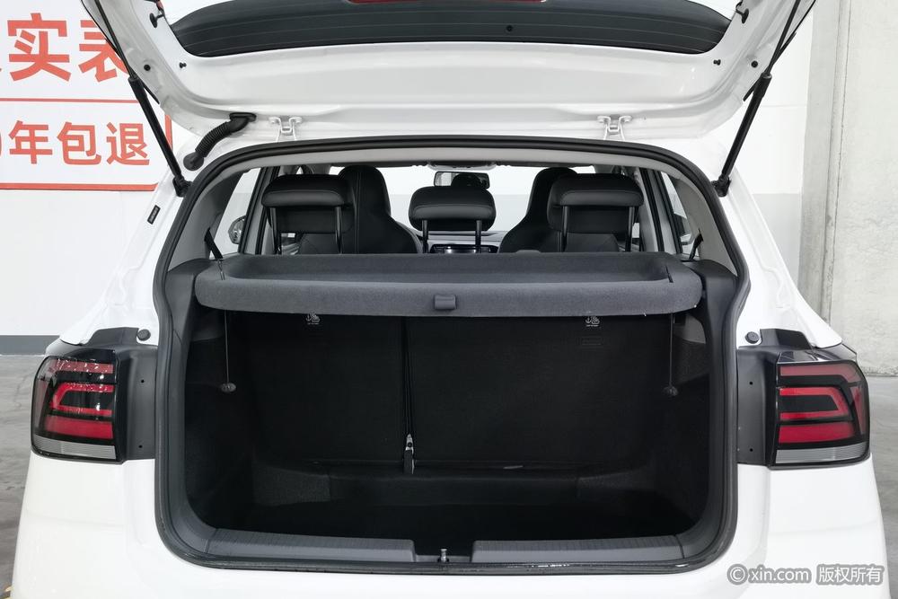 Volkswagen T-Cross 2020 car image #24