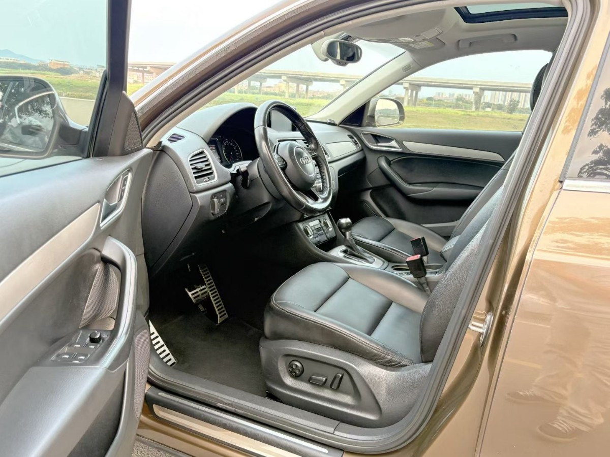 Audi Q3 2014 immagine di auto #7