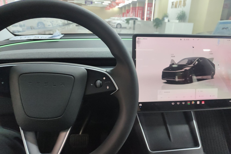 Tesla Model Y 2025 #13 Tesla Model Y 2025 image de voiture #13