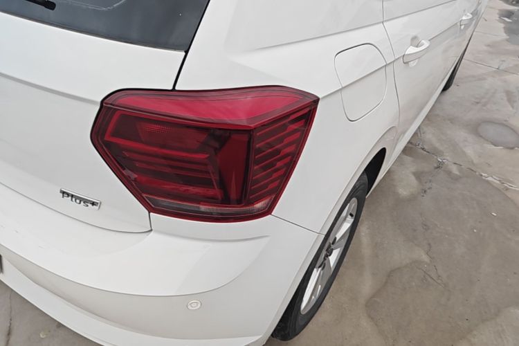Volkswagen Polo 2021 car image #8