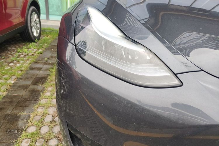 Tesla Model Y 2024 car image #8