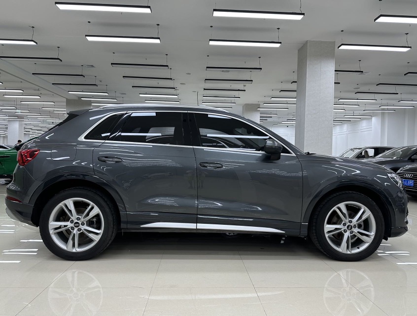 Audi Q3 2023 #4 Audi Q3 2023 car image #4