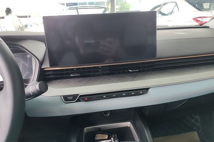 GEELY Emgrand L 2021 #13 GEELY Emgrand L 2021 image de voiture #13