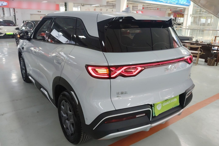 BYD YuanUP 2025 #5 BYD YuanUP 2025 car image #5