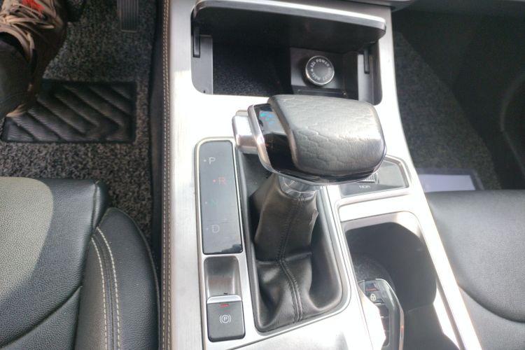 Jetour X70 PLUS 2023 #14 Jetour X70 PLUS 2023 car image #14
