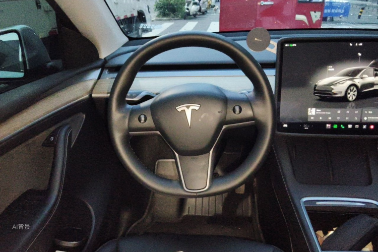 Tesla Model Y 2023 #12 Tesla Model Y 2023 car image #12