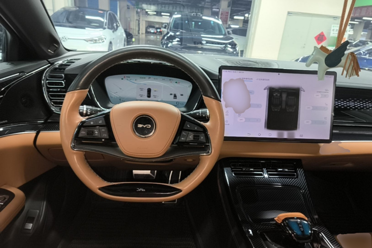 BYD Han 2023 car image #11