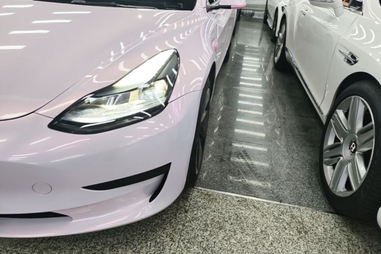 Tesla Model 3 2022 immagine di auto #23