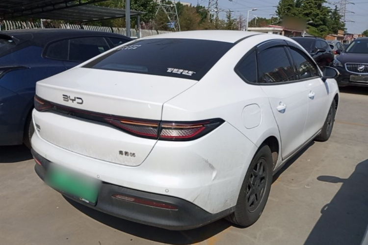 BYD Seal 05 DM-i 2025 car image #7