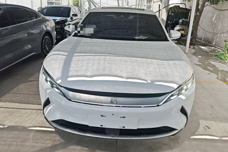 BYD Han 2021 #3 BYD Han 2021 car image #3