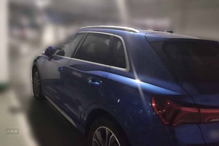 Audi Q3 2021 car image #5