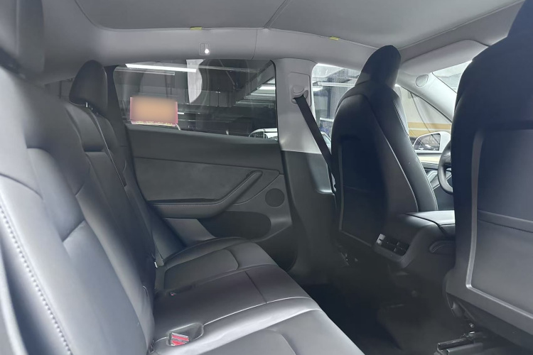 Tesla Model Y 2022 #14 Tesla Model Y 2022 immagine di auto #14