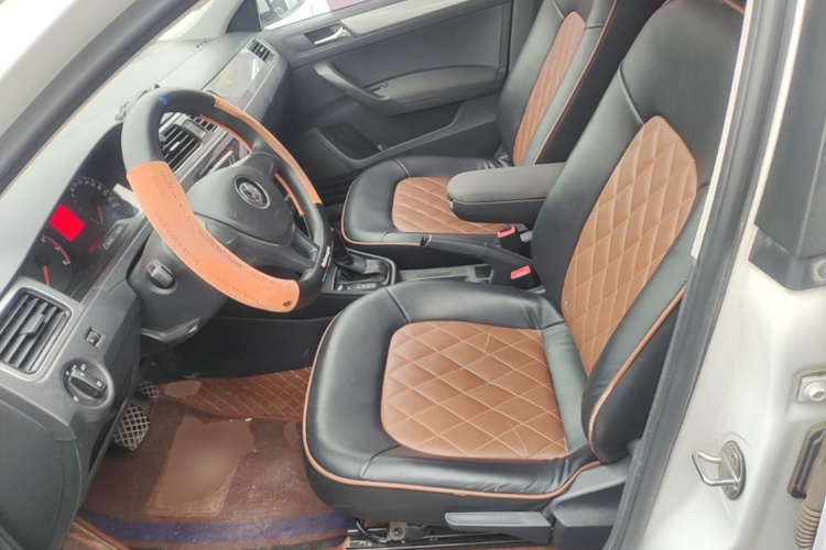 Volkswagen Santana 2017 car image #15