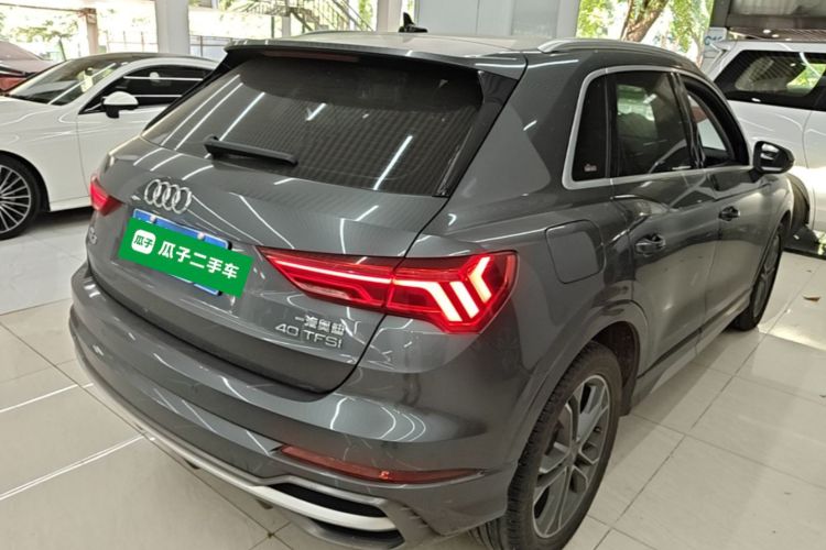 Audi Q3 2020 car image #5