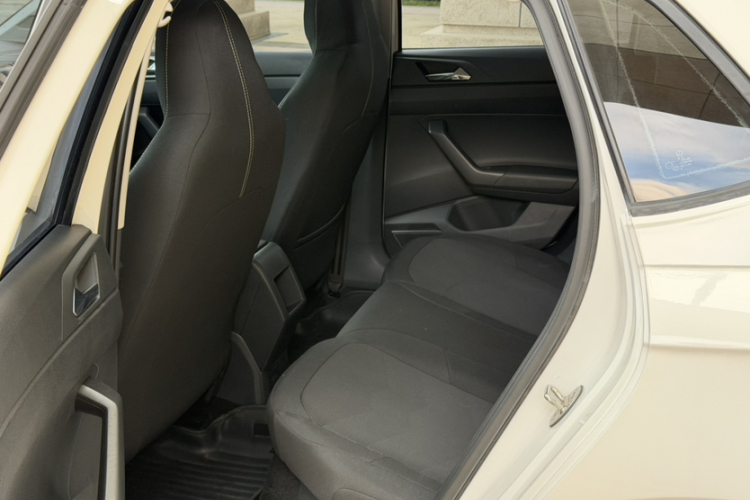 Volkswagen Polo 2020 car image #11